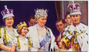 Die königliche Familie auf dem Balkon des Buckingham Palace anlässlich der Krönung von König George VI