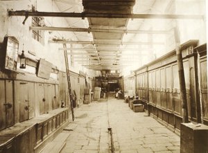 Die oberen Handelsreihen am Roten Platz, Moskau, Russland, 1886 von Unbekannt