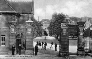 Der Eingang zum Marlborough College, Marlborough, Wiltshire, frühes 20. Jahrhundert