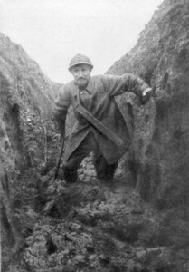 Das Elend des Soldaten, ein schlammiger französischer Graben in Artois, Frankreich, 1916