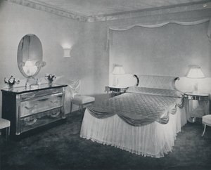 Die lebendigen Eigenschaften von Plexiglas werden in diesem Schlafzimmer genutzt, 1942 von Unbekannt