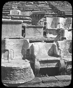 Thron des Priesters, Tempel des Dionysos, Athen, Griechenland, spätes 19. oder frühes 20. Jahrhundert von Unbekannt