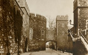 Tower of London...Blutiger Turm...St. Thomas Turm und Wakefield Turm, um 1910 von Unbekannt