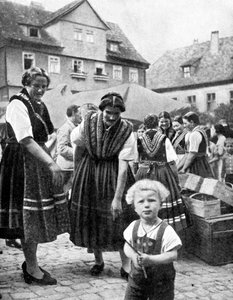 Traditionelle Tracht, Süddeutschland, 1936 von Unbekannt