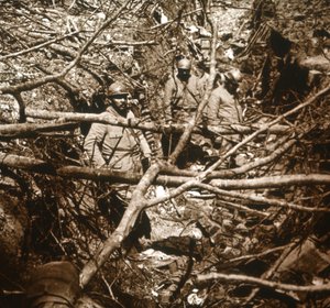 Schützengräben vor Fort Souville, Nordfrankreich, um 1914-1918 von Unbekannt