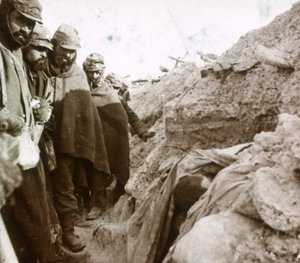 Schützengräben an der Frontlinie, Tahure, Nordfrankreich, c1914-c1918 von Unbekannt