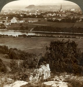 Trondhjem, seine Häuser, Lagerhäuser und Kathedrale, zwischen Fluss Nid und Fjord, Norwegen, 1905 von Unbekannt