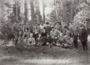Zar Alexander III. mit Familie und Freunden auf der Jagd im Białowieża-Wald, Russland, 1894 von Unbekannt