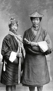 Zwei Männer aus Sikkim, ca. 1910 von Unbekannt