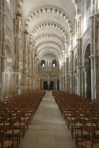 Basilika von Vézelay, Kirchenschiff, Vézelay, Frankreich