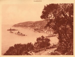 Blick auf die Stadt und die Reede, Villefranche, 1930 von Unbekannt