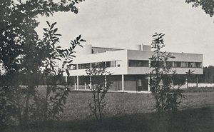Villa in Poissy, aus Stahlbeton gebaut, 1933