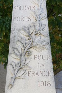 Kriegsdenkmal. Guerard, Frankreich von Unbekannt