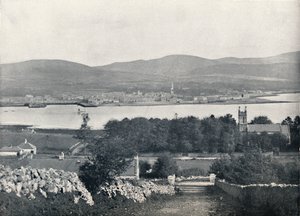 Warrenpoint - Von Omeath, auf der gegenüberliegenden Seite des Carlingford Lough, 1895 von Unbekannt