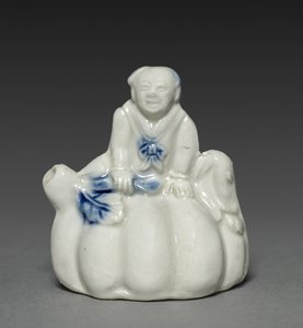 Wassertropfer in Form eines sitzenden chinesischen Jungen auf einem Kürbis, 18.-19. Jahrhundert von Unbekannt