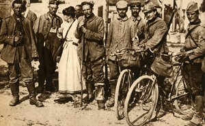 Verwundete deutsche Gefangene werden vom Roten Kreuz versorgt, Frankreich, Erster Weltkrieg, 1914-1918, 1933