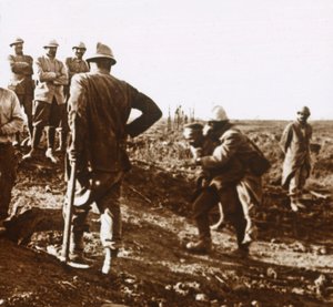 Verwundeter Soldat, Haute Chevauchée, Nordfrankreich