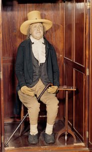 Einbalsamierter Körper von Jeremy Bentham, ausgestellt am University College von Unbekannt Unbekannt