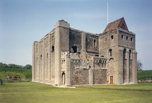 Außenansicht des Bergfrieds, Castle Rising, Norfolk, erbaut ca. 1138
