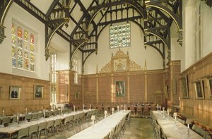 Innenansicht des Speisesaals mit Hammerbalkendecke, Trinity College, Cambridge von Unbekannt Unbekannt