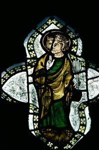 St. Edmund, gekrönt und mit Nimbus, trägt die Pfeile seines Martyriums (14. Jahrhundert, Buntglas) von Unbekannt Unbekannt