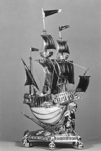 Der Burghley Nef, Nautilusmuschel montiert in Silber und teilvergoldet von Pierre le Flamand, 1482-83