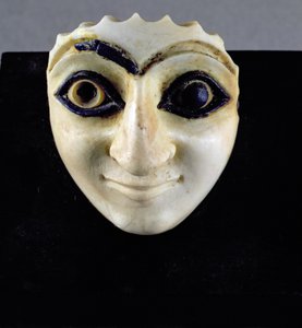 Kopf einer Figur aus dem Tempel von Nini-zaza, Mari, 2600 v. Chr.