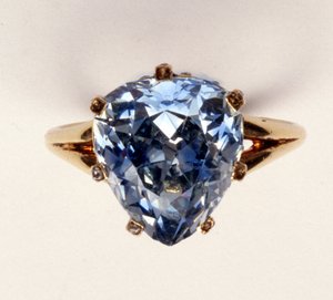 Antiker Ring mit blau-grauem Diamanten, 5,45 Karat, einst im Besitz von Marie-Antoinette