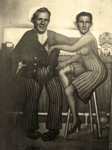Arcade-Foto von zwei amerikanischen Matrosen, ca. 1939 von Juste Lisch