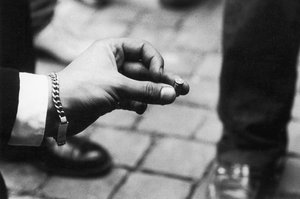 Attentat auf Papst Johannes Paul II. (Karol Wojtyla 1920-2005): Nahaufnahme der Kugel, die den Papst traf von Unbekannt