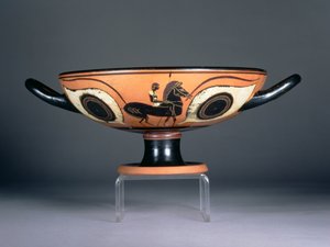 Attische schwarzfigurige Augenschale, mit zusätzlicher roter und weißer Dekoration, die ein Pferd und einen Reiter darstellt, 480-450 v. Chr. von Unbekannt