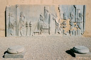 Basrelief der Nowruz-Audienz von Darius dem Großen von Benjamin Baud