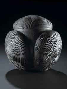 Geschnitzter Ball von Glass Hill, Towie, Aberdeenshire, Neolithikum, ca. 3000 v. Chr.