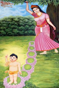 Chua Tu Quang buddhistischer Tempel. Prinz Siddhartha Gautama, Buddha als Kind. Es wird gesagt, dass das Kind voll erwacht geboren wurde. Er konnte sprechen und sagte seiner Mutter, dass er gekommen sei, um die gesamte Menschheit vom Leiden zu befreien. Vu von Unbekannt