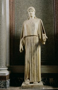 Weibliche Figur, die ein Peplos trägt, griechisch von Unbekannt