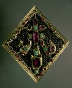 Lilienblütenverschluss, traditionell König Ludwig IX. von Frankreich (St. Ludwig) zugeschrieben (1215-70) ca. 1365-67