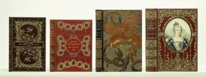 Vier Buchumschläge mit Einband von Riviere & Sons, darunter "The Life and Times of Catherine de
