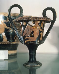 Griechische Vase, Darstellung einer geflügelten Figur, 350 v. Chr. von Unbekannt