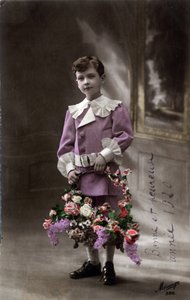 Neujahrskarte: Ein Kind hält einen Korb mit Blumen - Postkarte von 1920 von Unbekannt