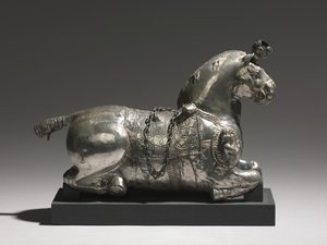 Pferdeförmiges Trinkgefäß, 200-325