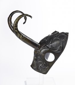 Pferderüstung / Chamfron, 300-100 v. Chr. von Unbekannt