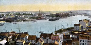 Kiel, Deutschland - Blick auf die Werft von der Nicolaikirche