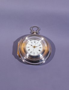 Marineuhr, in silbernem Doppelfutteral, von John Harrison und Sohn von Unbekannt