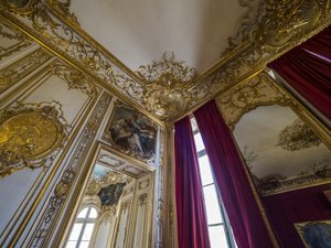 Minerva lehrt ein junges Mädchen die Kunst der Tapisserie von Unbekannt