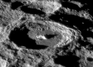 Moretus-Krater