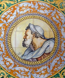 Bemalte Majolika-Tafel, die den Kopf eines alten Mannes im Stil von Michelangelo darstellt, hergestellt von Ceramiche Desuir, Santo Stefano di Camastra, Sizilien, Italien, Detail