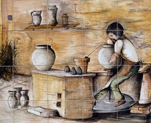 Bemalte Majolika-Tafel, die eine Töpferszene darstellt, handgefertigt von Ceramiche Desuir, Santo Stefano di Camastra, Sizilien, Italien, Detail von William M. Timlin