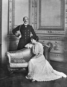Prinz Georg von Griechenland und Prinzessin Marie Bonaparte im Stadthaus von Prinz Roland Bonaparte, Paris, Foto von Paul Boyer