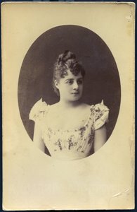 Sankt Petersburg: Studio-Porträt eines jungen Mädchens, Mademoiselle Derigny