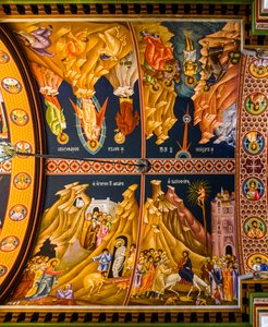 Szenen aus dem Neuen Testament, Byzantinische Minas-Kathedrale mit bunten Fresken, Heraklion